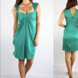 BCBG Maxazria Emerald Green Sweetheart Pleated Cocktail Dress size Petite XS